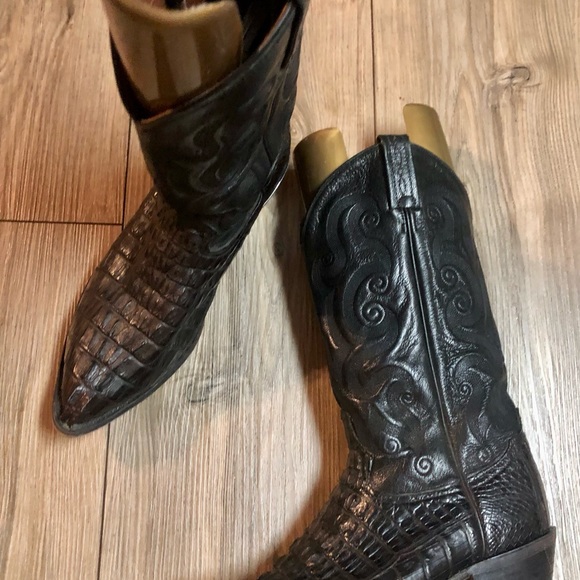 TONY LAMA MEN'S BLACK BELLY ANTIQUE SIGNATURE SERIES™ CAIMAN WESTERN BOOTS - Picture 4 of 12